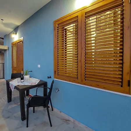 Apartment Vila Luzaj