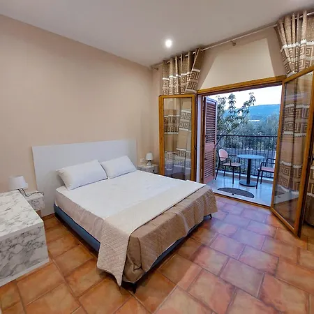 Apartment Vila Luzaj *