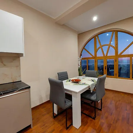 Vila Luzaj Apartment