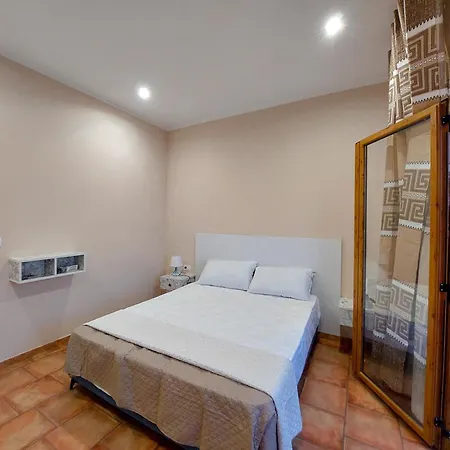 Apartment Vila Luzaj *