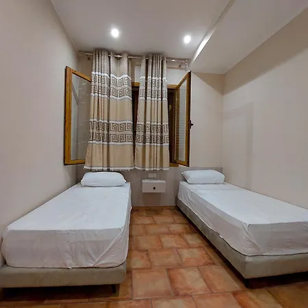 Vila Luzaj *